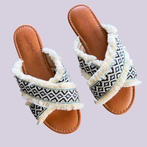 Universal Threads Jupiter Cross Band Slide Boho Sandals 7.5